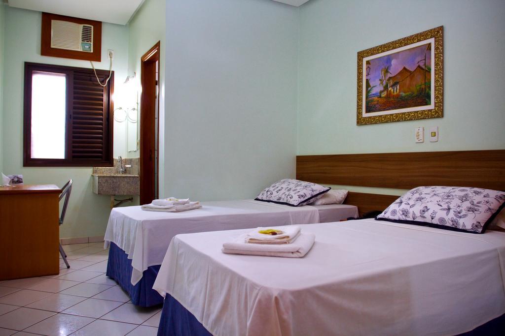 Sertãozinho Agapito Inn Hotel מראה חיצוני תמונה